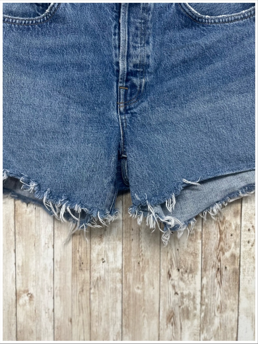 AGOLDE Button Fly Parker Long Jean Shorts ~ Size 28 ~ Item #501 - Picture 6 of 10